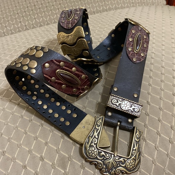 Non branded belt. Black and bronze lots of detail ✨✨✨✨ - Picture 2 of 5